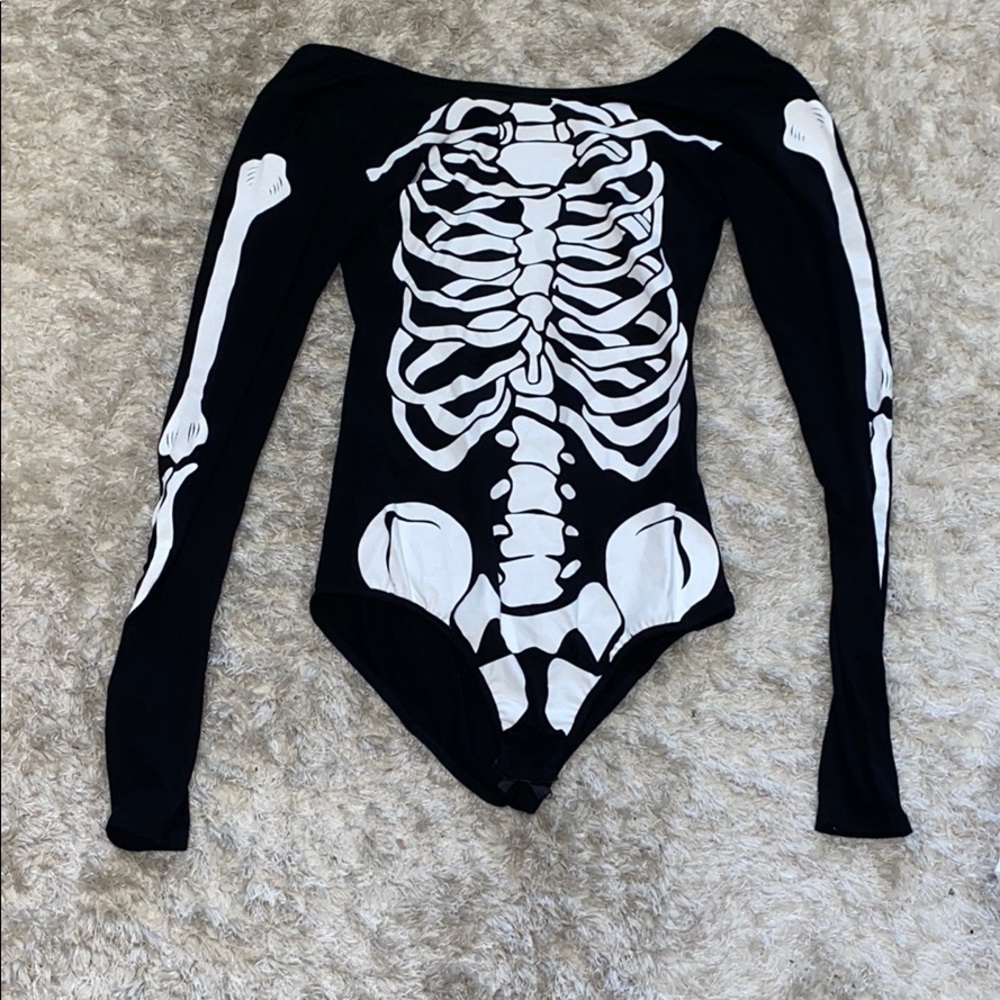 NEVER WORN SKELETON BODY SUIT!!!!!!!!!!!!